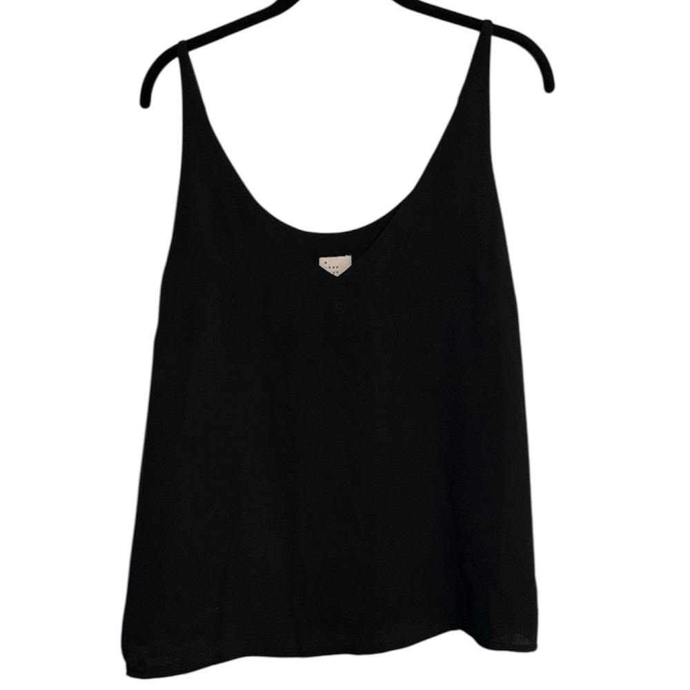 🌻 A New Day Black Spaghetti Strap Swing Tank